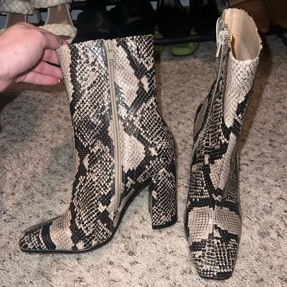 Steve Madden snakeskin Harley booties - Picture 2 of 3